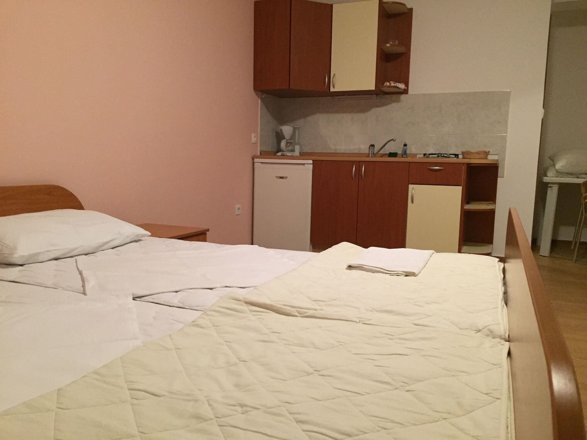 נובליה Apartments Tomy מראה חיצוני תמונה
