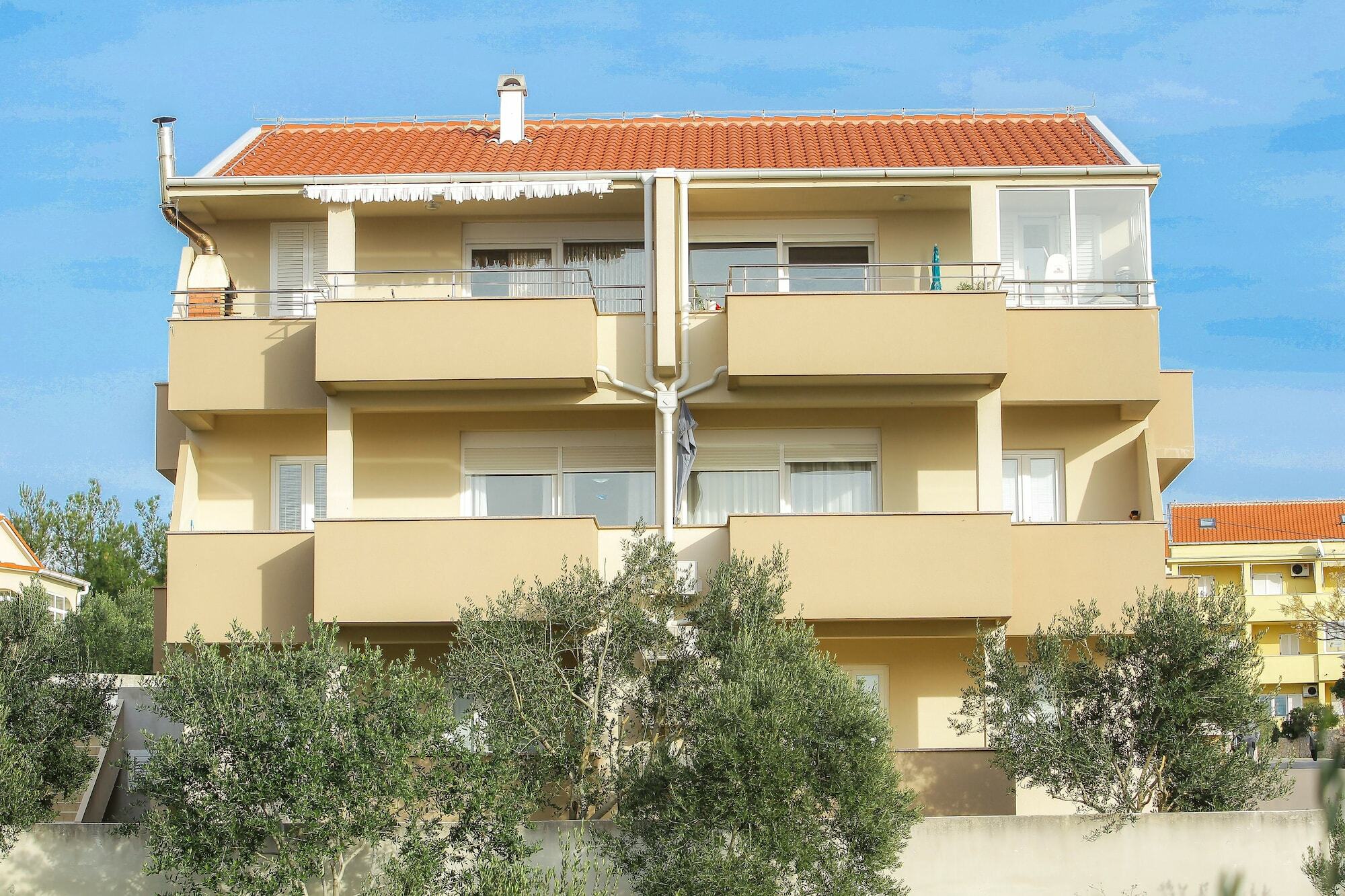 נובליה Apartments Tomy מראה חיצוני תמונה